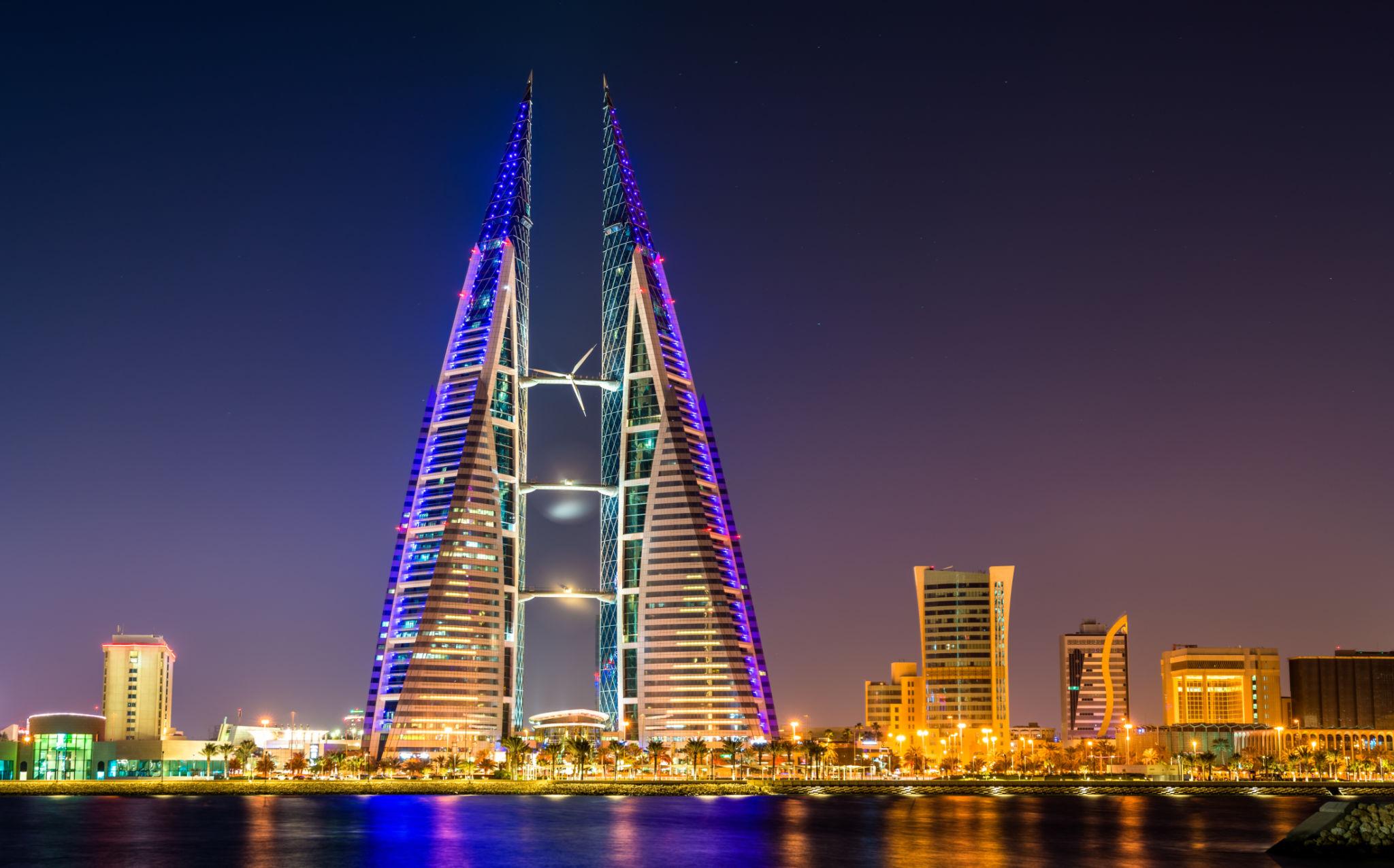 View of the Skyline of Manama dominated by the World Trade Center Building - Bahrain eSim