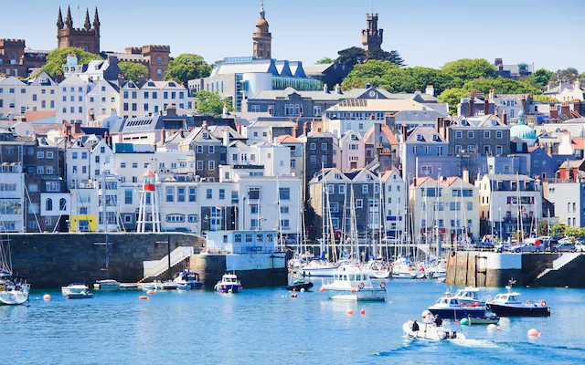 Guernsey coastline - Guernsey eSIM