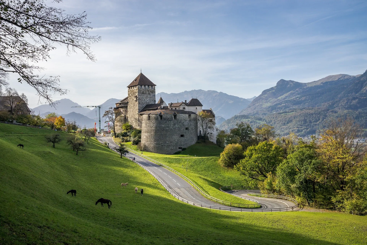 Liechtenstein castle - Liechtenstein eSIM