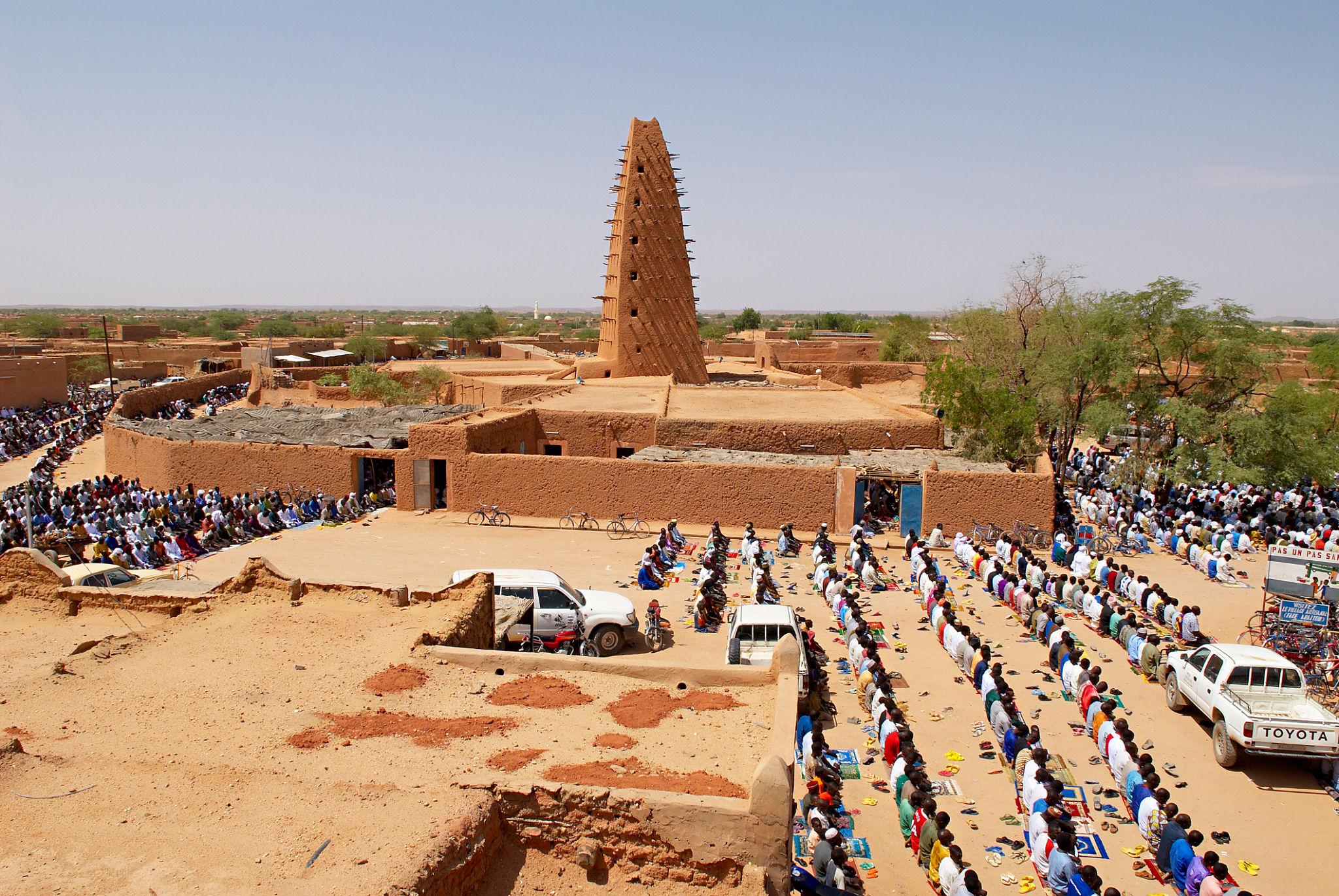 View of the Great Mosque of Agade - Niger eSim
