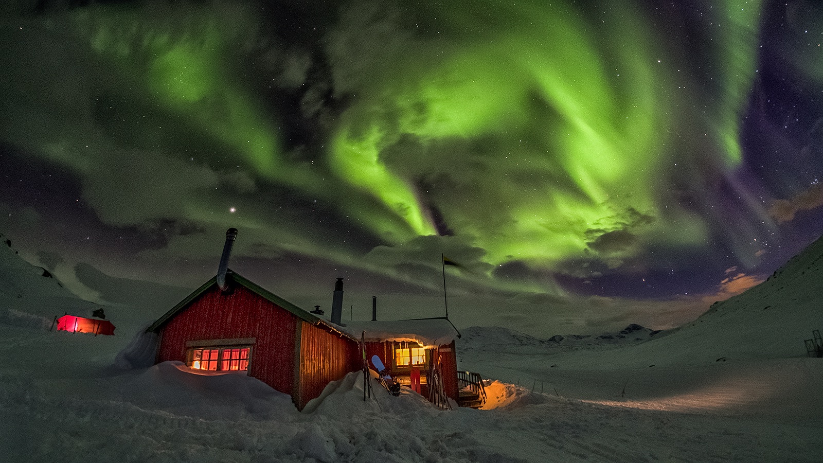View of the Northern Lights in Swedish Lapland - Sweden eSim