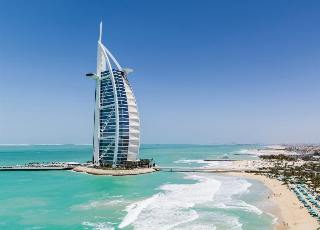 View of the Jumeirah Beach and Burj Al Arab - United Arab Emirate eSim